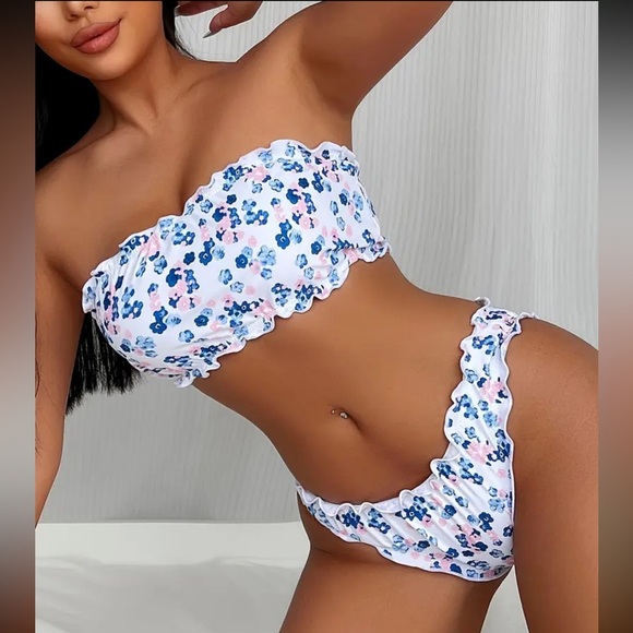 White Pink Blue Floral Bandeau Tube top Strapless Bikini Size Medium NWT New - Picture 4 of 13